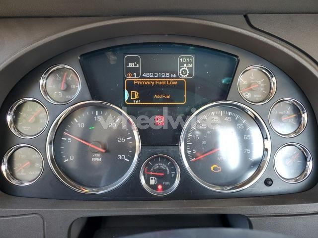 Photo 7 of 2016 KENWORTH T880 SEMI TRUCK (VIN 1XKZDP8X7GJ487163)