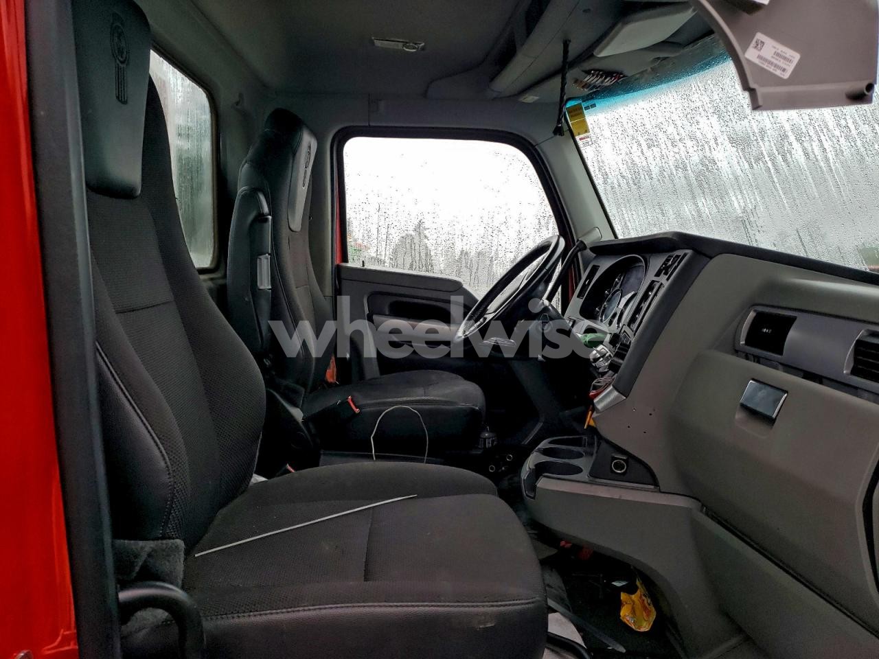 Photo 5 of 2020 KENWORTH CONSTRUCTION T880 (VIN 1XKZDP9X3LJ276664)
