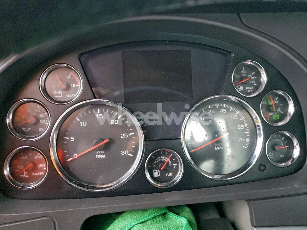 Photo 8 of 2020 KENWORTH CONSTRUCTION T880 (VIN 1XKZDP9X3LJ276664)