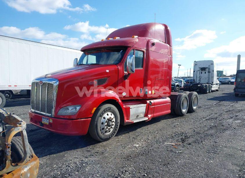 Photo 2 of 2012 Peterbilt 587 N/A (VIN 1XP4D49X1CD132614)