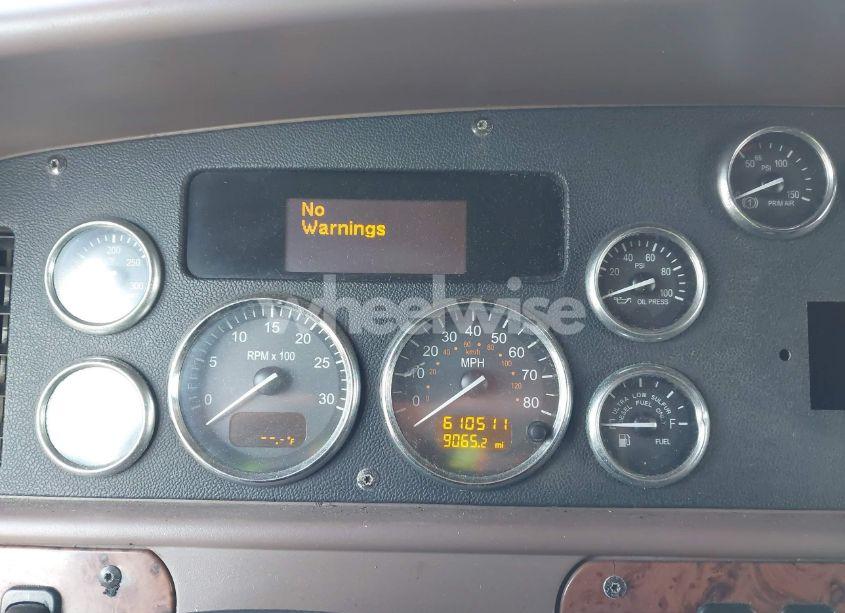 Photo 5 of 2012 Peterbilt 587 N/A (VIN 1XP4D49X1CD132614)