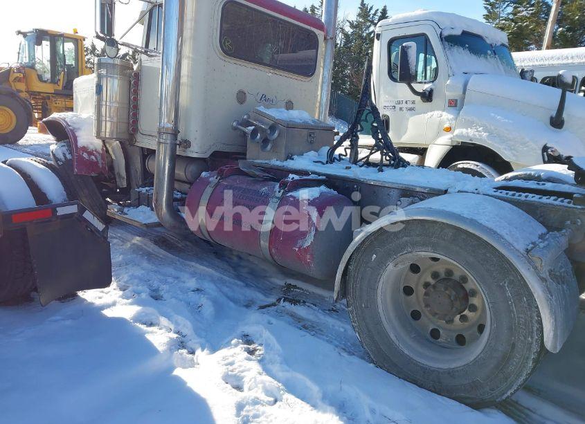 Photo 13 of 2002 Peterbilt 379 N/A (VIN 1XP5D60X22D577021)