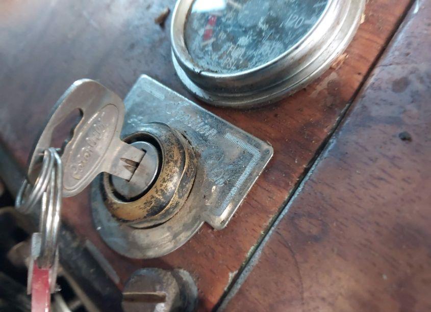 Photo 11 of 1993 Peterbilt 379 N/A (VIN 1XP5DB9X0PN330528)