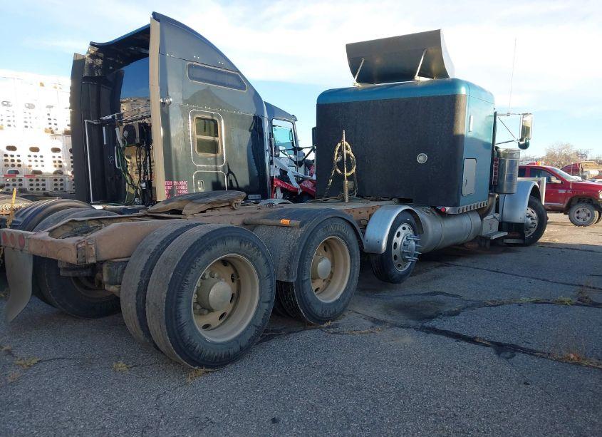 Photo 4 of 1993 Peterbilt 379 N/A (VIN 1XP5DB9X0PN330528)