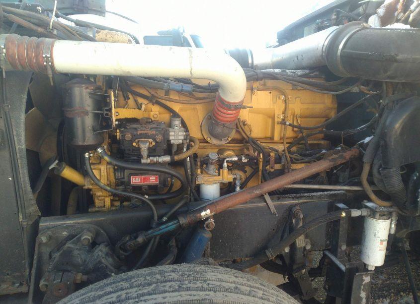 Photo 10 of 2000 Peterbilt 379 N/A (VIN 1XP5DB9X1YD506851)