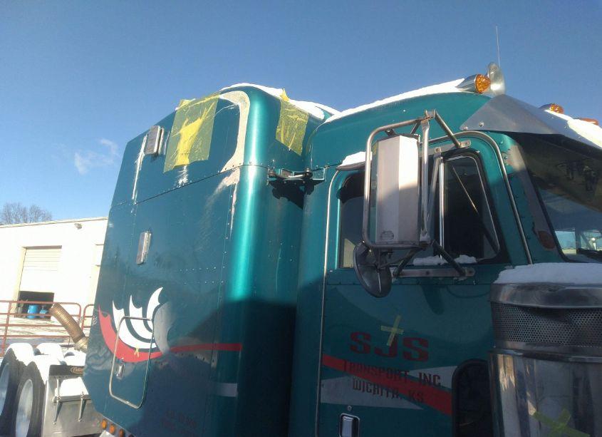 Photo 11 of 2000 Peterbilt 379 N/A (VIN 1XP5DB9X1YD506851)