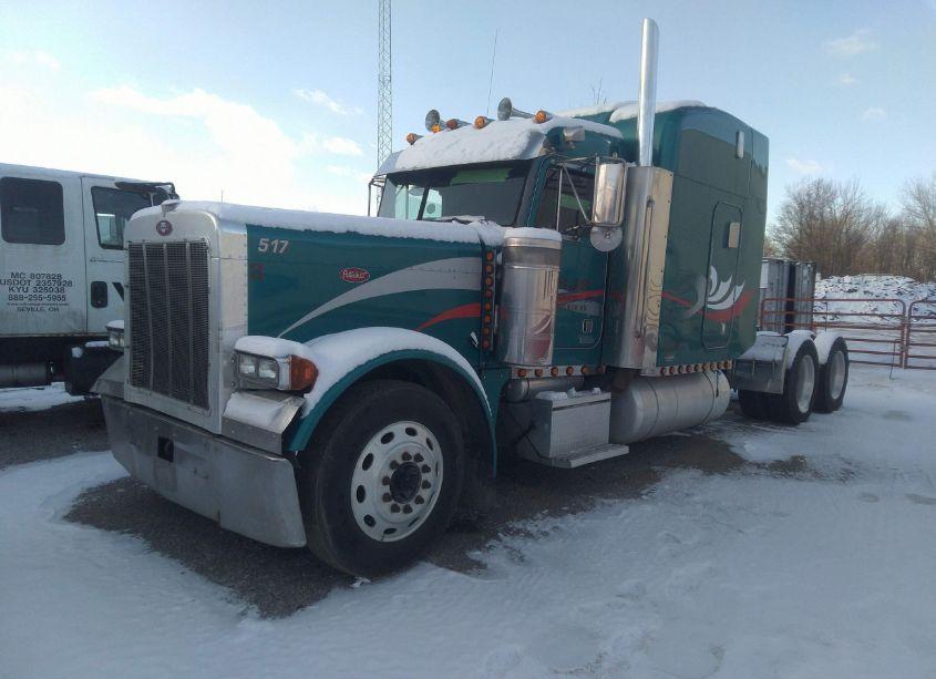 Photo 2 of 2000 Peterbilt 379 N/A (VIN 1XP5DB9X1YD506851)