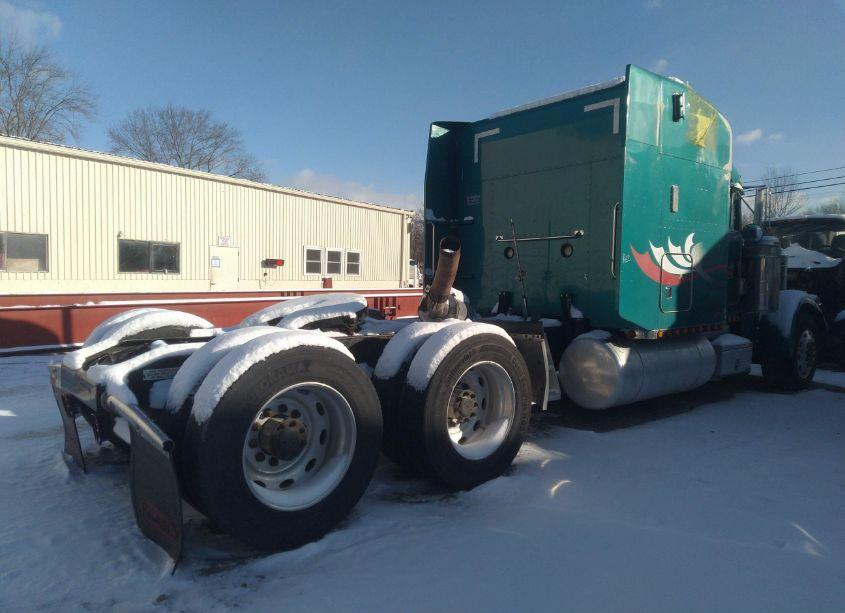 Photo 4 of 2000 Peterbilt 379 N/A (VIN 1XP5DB9X1YD506851)