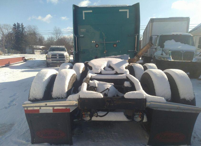 Photo 8 of 2000 Peterbilt 379 N/A (VIN 1XP5DB9X1YD506851)