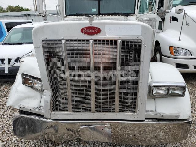 2005 PETERBILT 379 SEMI TRUCK N/A (VIN 1XP5DB9X35N881291) main photo