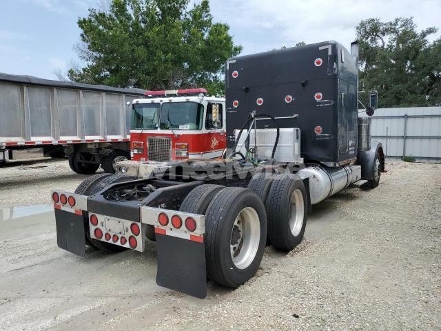 1993 PETERBILT 379 SEMI TRUCK N/A (VIN 1XP5DB9X3PD330982) main photo