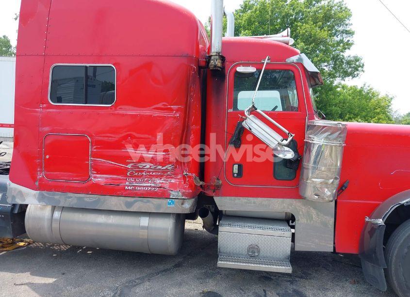 Photo 13 of 2005 Peterbilt 379 N/A (VIN 1XP5DB9X55N841424)