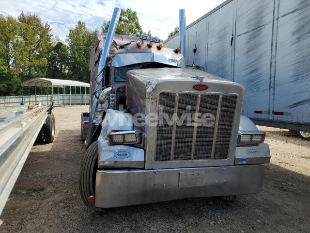 Photo 7 of 2004 PETERBILT 379 SEMI TRUCK (VIN 1XP5DB9X64N824257)