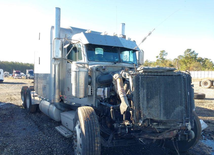 Photo 11 of 2000 Peterbilt 379 N/A (VIN 1XP5DB9X6YD526660)