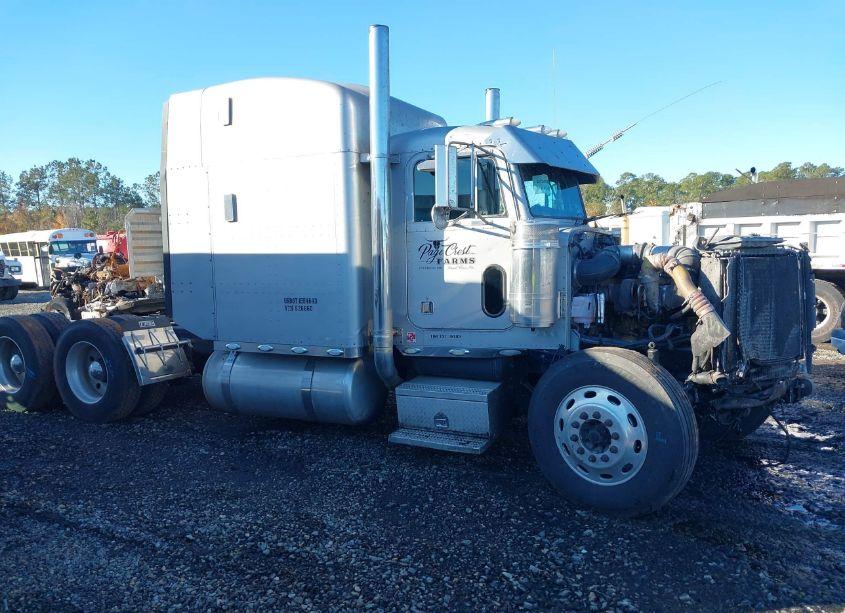 Photo 14 of 2000 Peterbilt 379 N/A (VIN 1XP5DB9X6YD526660)