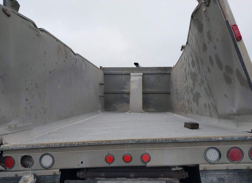 Photo 14 of 2000 Peterbilt 379 N/A (VIN 1XP5DB9X8YD512081)