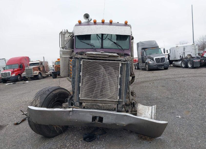 Photo 15 of 2000 Peterbilt 379 N/A (VIN 1XP5DB9X8YD512081)