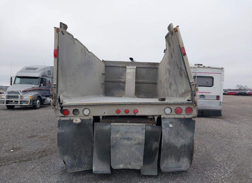 Photo 8 of 2000 Peterbilt 379 N/A (VIN 1XP5DB9X8YD512081)