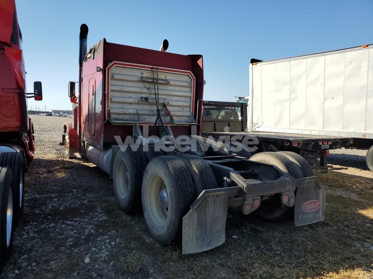 Photo 3 of 2002 PETERBILT 379 SEMI TRUCK (VIN 1XP5DB9XX1D570232)