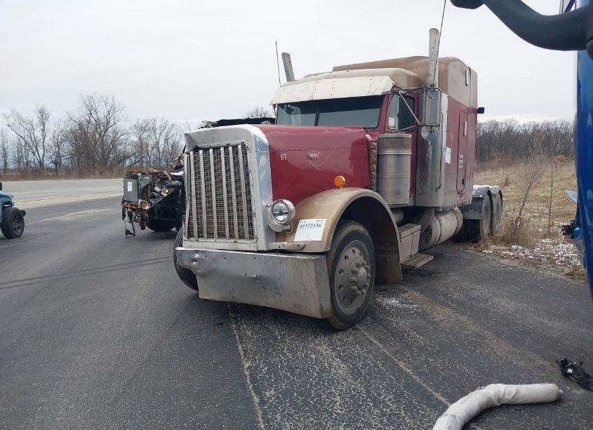 Photo 2 of 1997 Peterbilt 379 N/A (VIN 1XP5DR8X7VD434687)