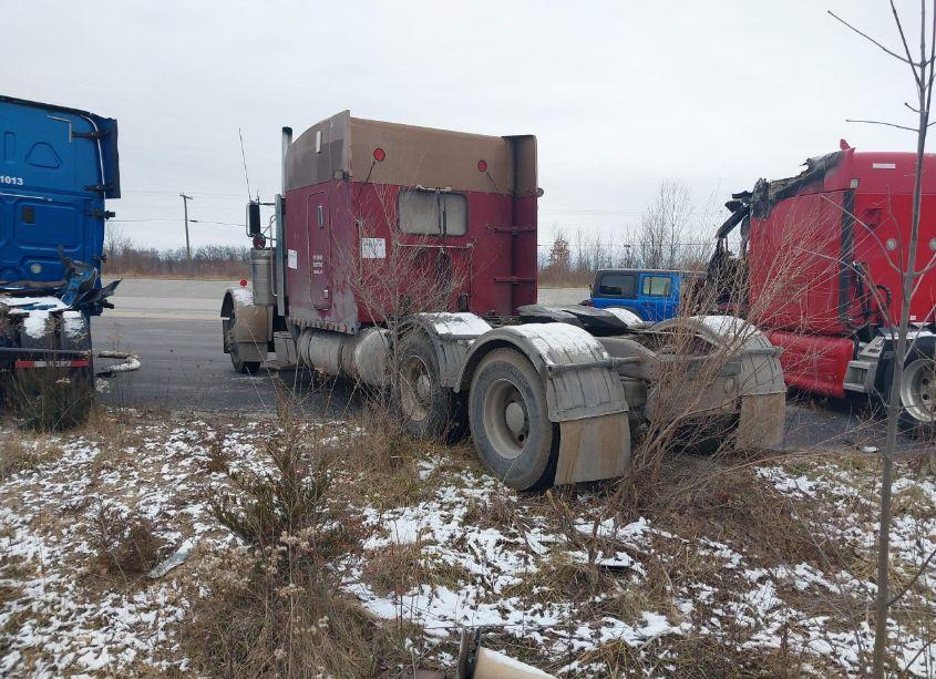Photo 3 of 1997 Peterbilt 379 N/A (VIN 1XP5DR8X7VD434687)