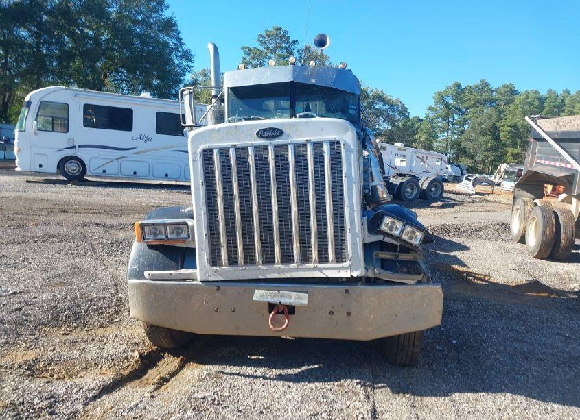 Photo 15 of 1995 Peterbilt 379 N/A (VIN 1XP5DR9X6SD378848)