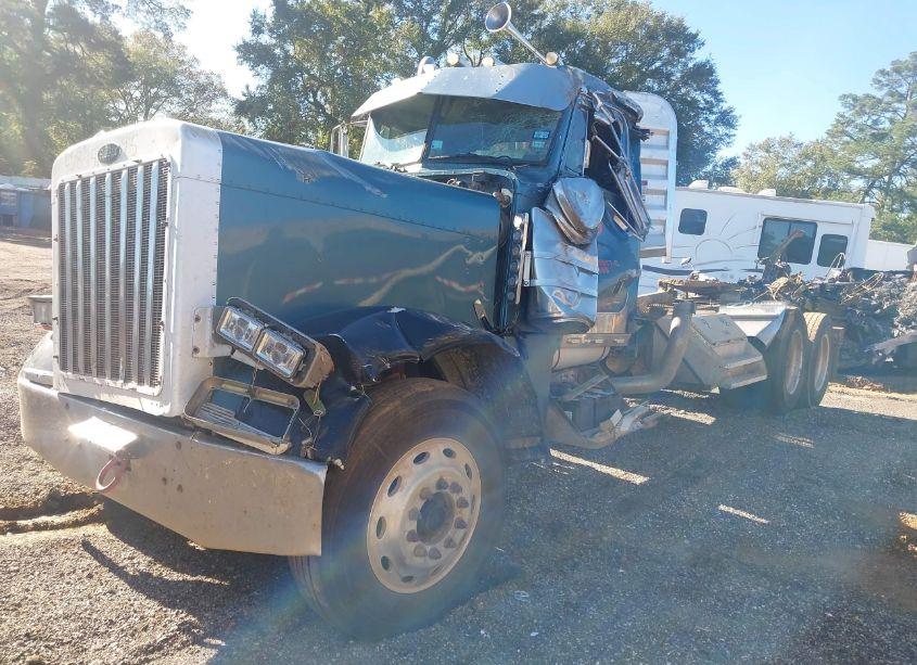 Photo 2 of 1995 Peterbilt 379 N/A (VIN 1XP5DR9X6SD378848)