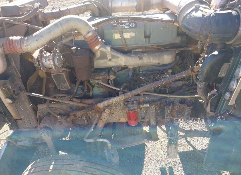 Photo 9 of 1995 Peterbilt 379 N/A (VIN 1XP5DR9X6SD378848)