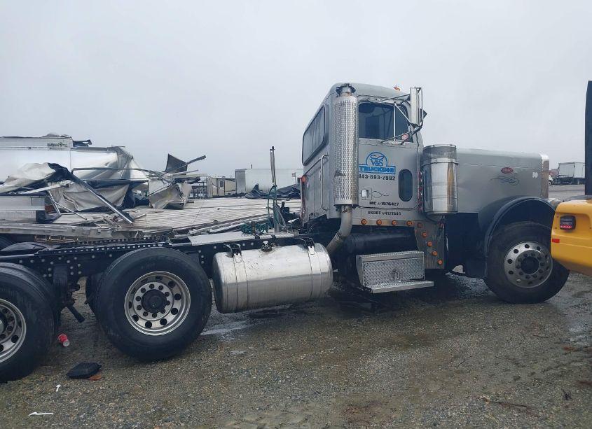 Photo 13 of 1999 Peterbilt 379 N/A (VIN 1XP5DR9X8XN496224)