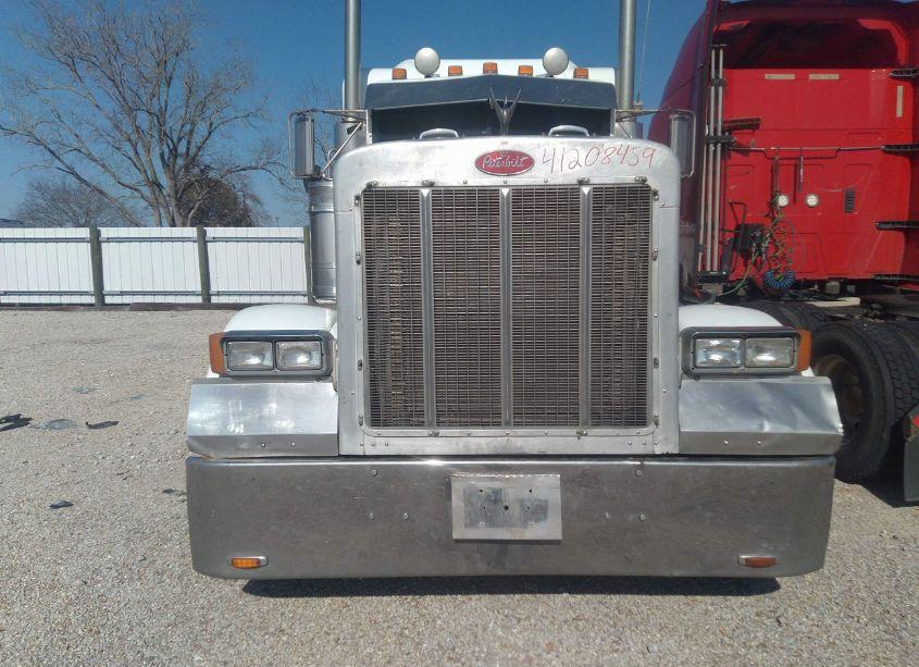 Photo 11 of 2004 Peterbilt 379 N/A (VIN 1XP5DU9X64D814832)