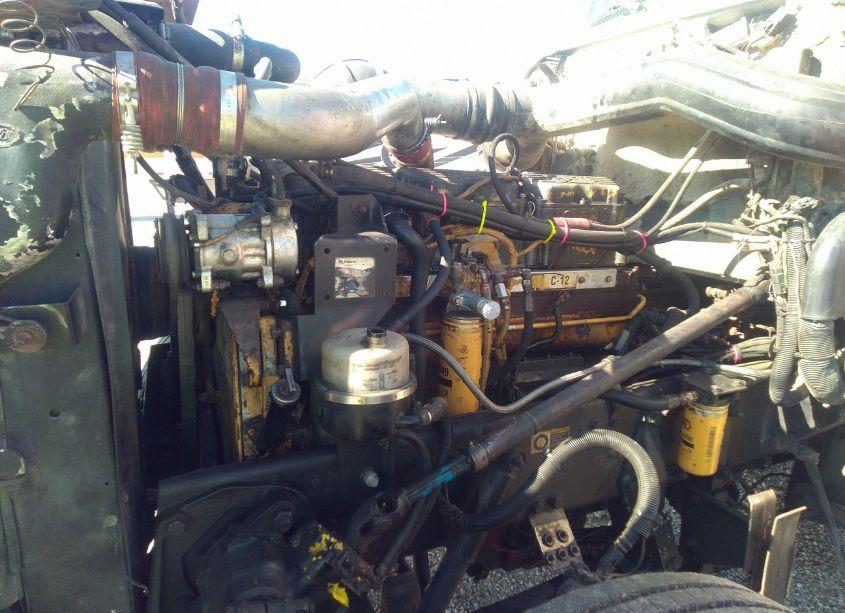 Photo 9 of 2004 Peterbilt 379 N/A (VIN 1XP5DU9X64D814832)