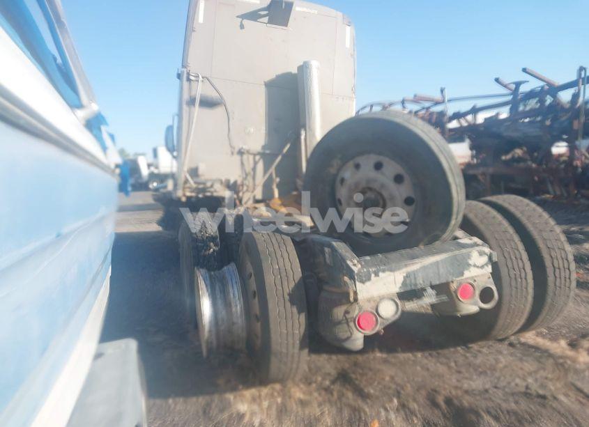 Photo 3 of 2008 Peterbilt 387 N/A (VIN 1XP7D49X18D767109)