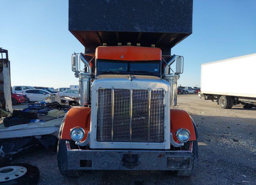 Photo 15 of 1996 Peterbilt 357 N/A (VIN 1XPAL60X8TN413110)