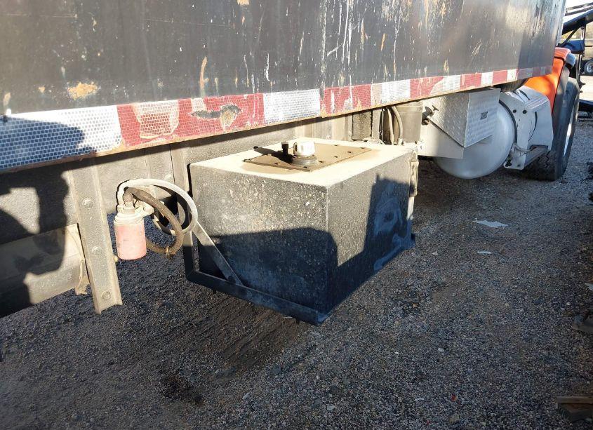 Photo 20 of 1996 Peterbilt 357 N/A (VIN 1XPAL60X8TN413110)