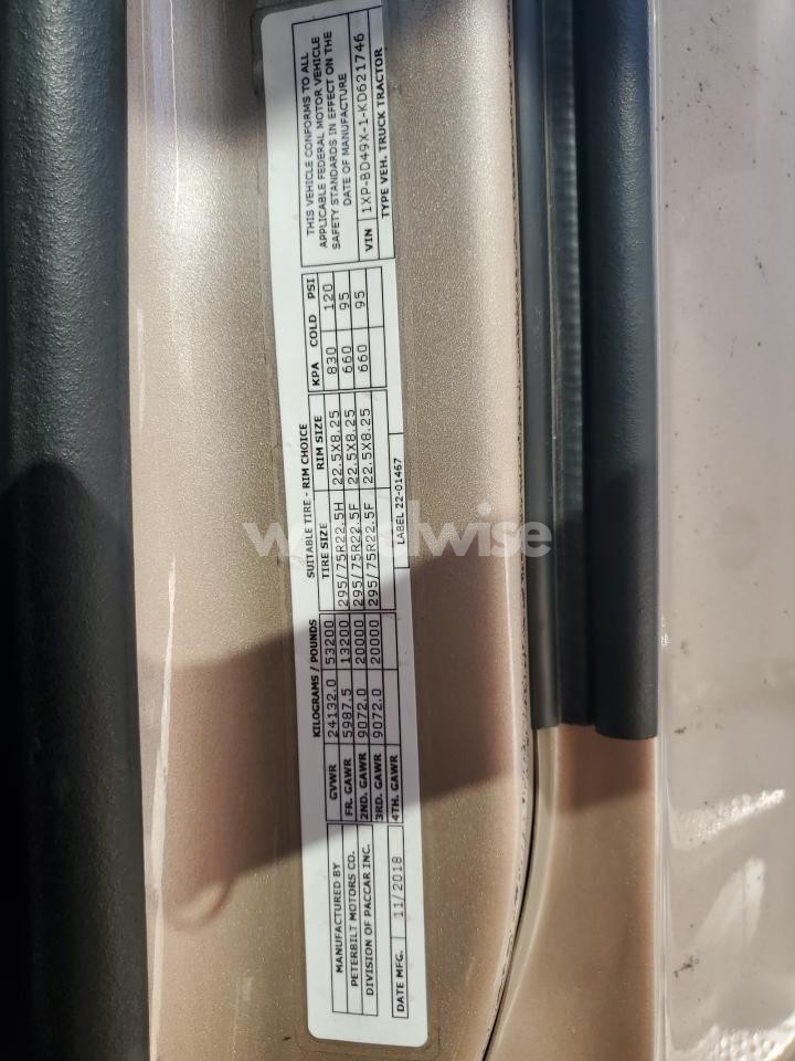 Photo 10 of 2019 PETERBILT 579 SEMI TRUCK N/A (VIN 1XPBD49X1KD621746)