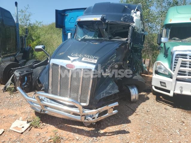 Photo 10 of 2025 PETERBILT 579 SEMI TRUCK N/A (VIN 1XPBD49X8SD715526)