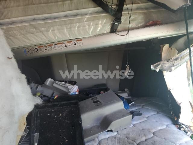 Photo 4 of 2025 PETERBILT 579 SEMI TRUCK N/A (VIN 1XPBD49X8SD715526)