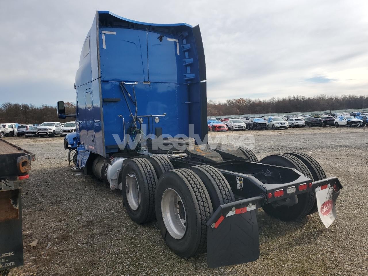 2024 PETERBILT TRACTOR 579 - SEMI TRUCK