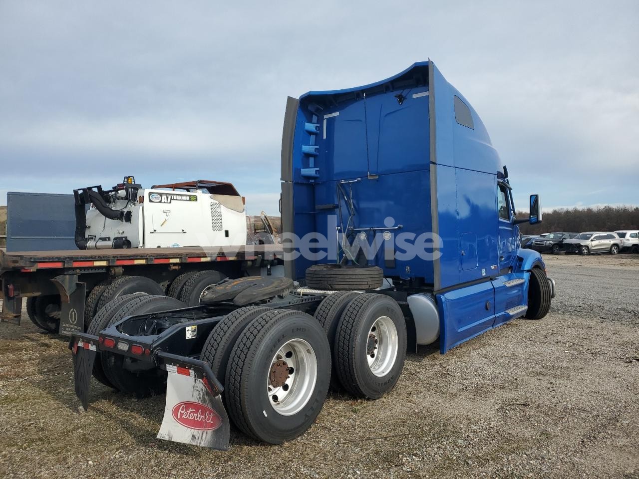 2024 PETERBILT TRACTOR 579 - SEMI TRUCK