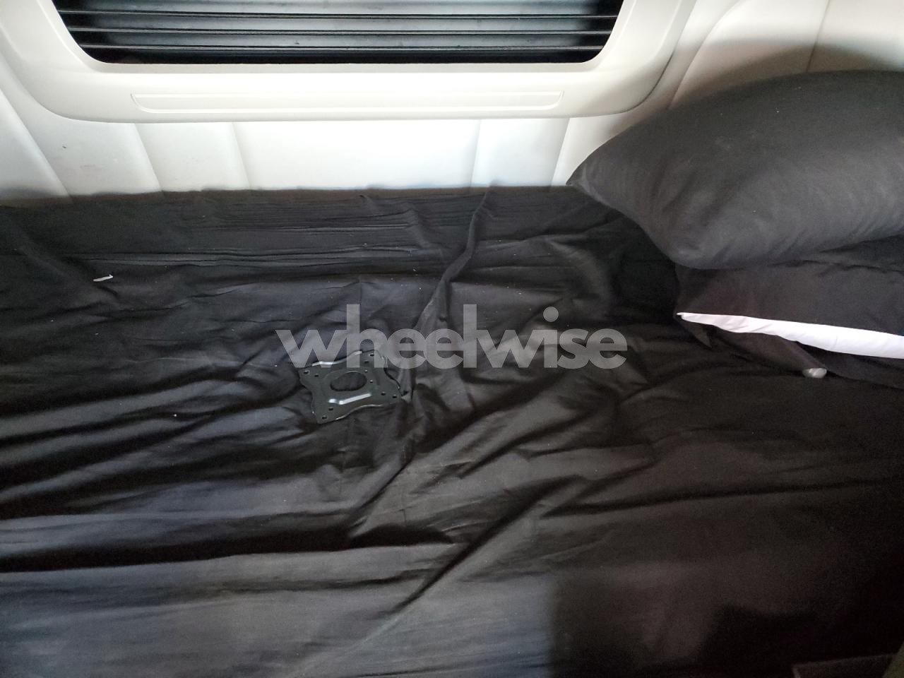 2024 PETERBILT TRACTOR 579 - SEMI TRUCK