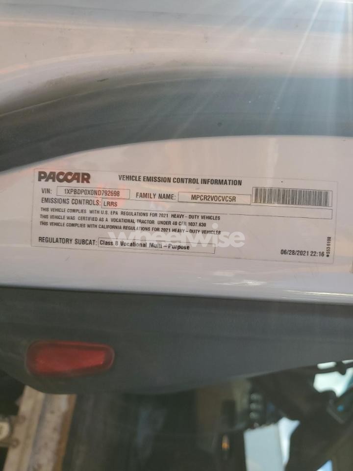 Photo 10 of 2022 PETERBILT 579 SEMI TRUCK (VIN 1XPBDP0X0ND792698)