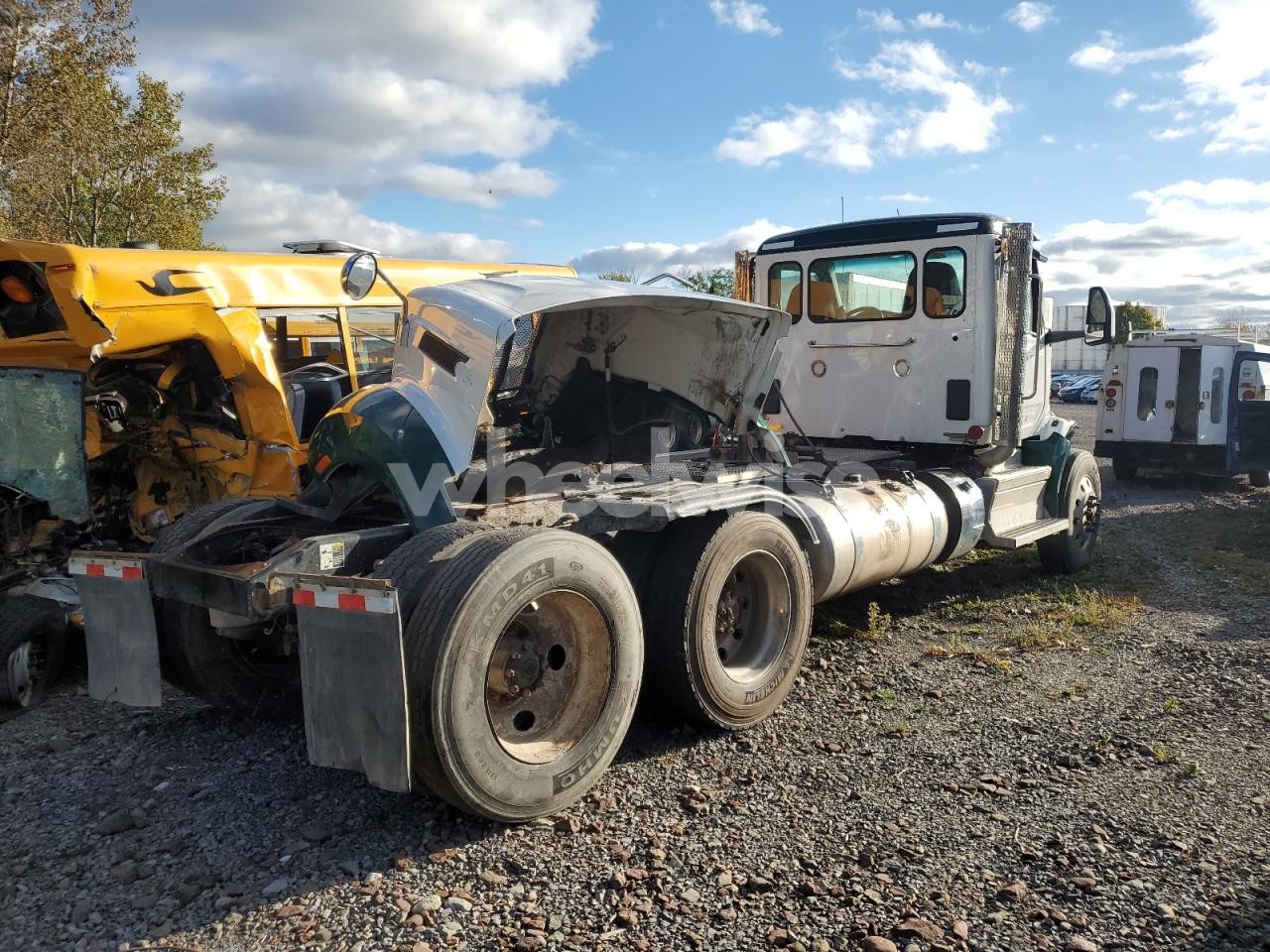 Photo 4 of 2022 PETERBILT 579 SEMI TRUCK (VIN 1XPBDP0X0ND792698)