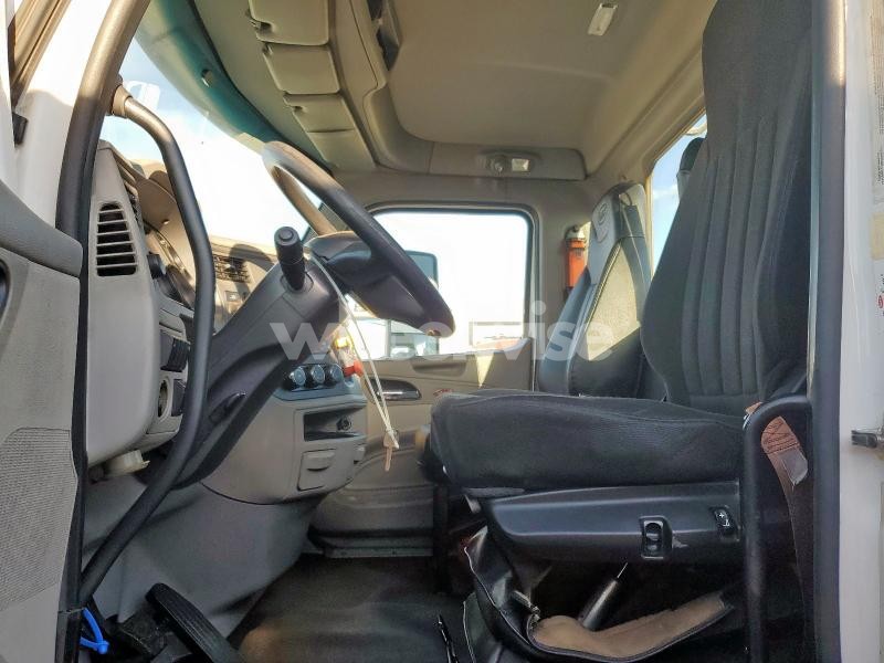 Photo 6 of 2020 PETERBILT 579 SEMI TRUCK N/A (VIN 1XPBDP9X4LD687761)