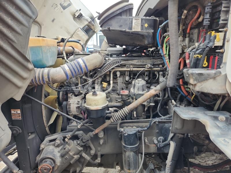 Photo 7 of 2020 PETERBILT 579 SEMI TRUCK N/A (VIN 1XPBDP9X4LD687761)