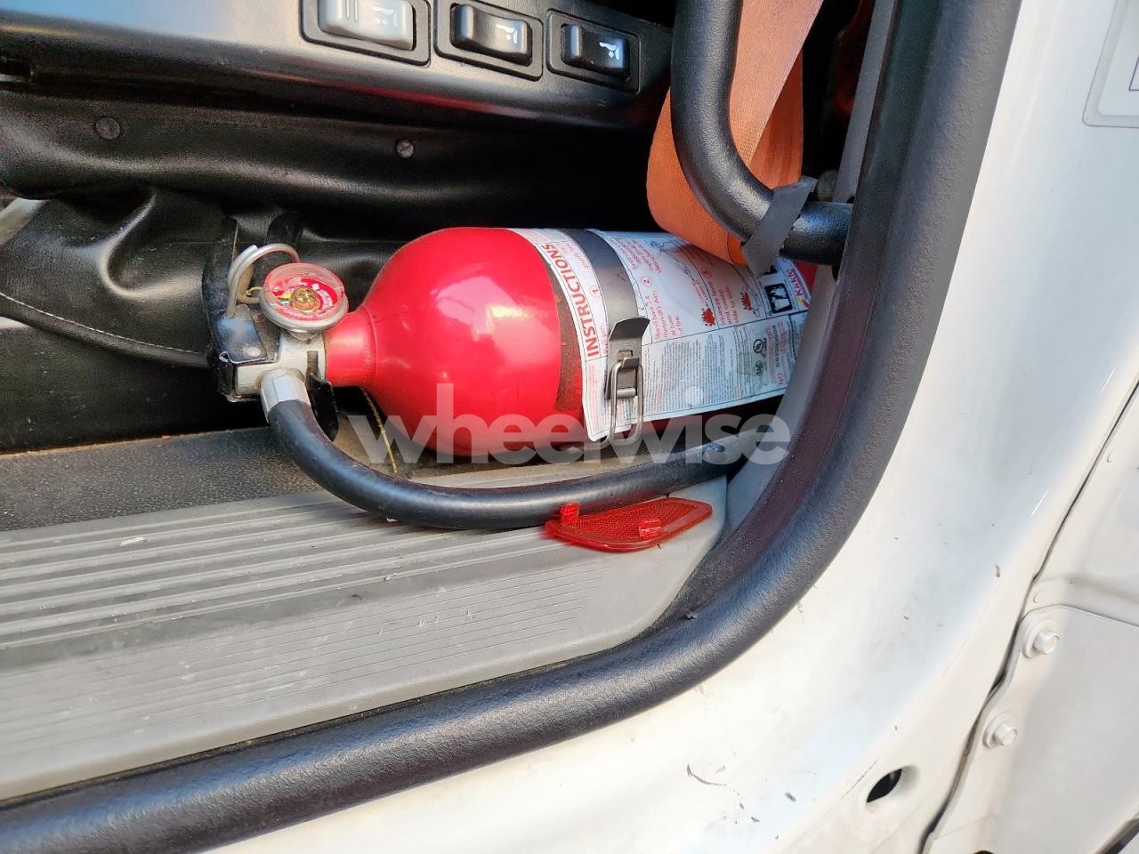 Photo 9 of 2018 PETERBILT 579 SEMI TRUCK N/A (VIN 1XPBDP9X9JD474043)