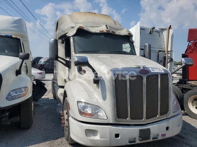 Photo 8 of 2022 PETERBILT 579 SEMI TRUCK N/A (VIN 1XPBDP9X9ND771867)