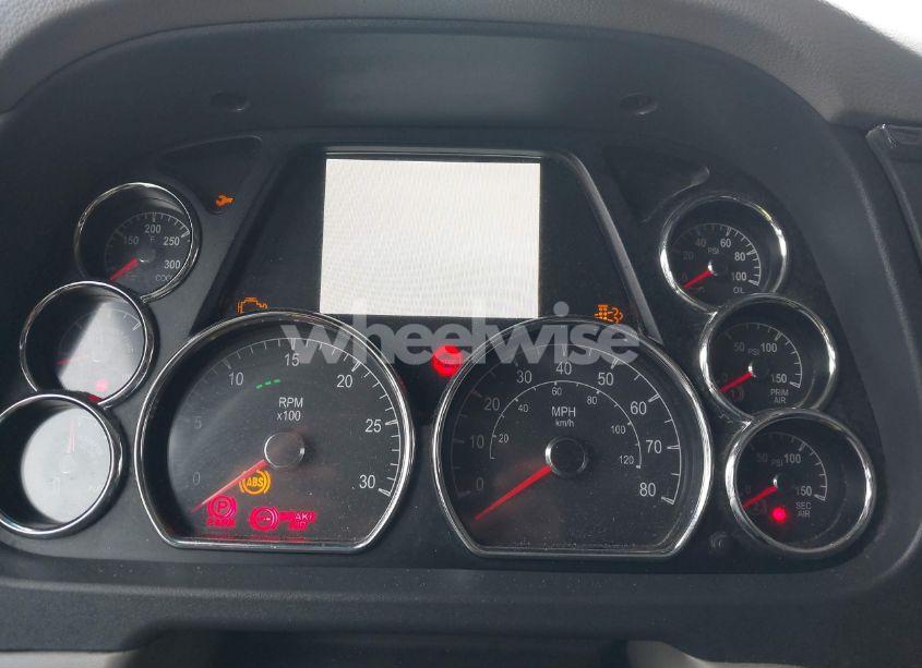 Photo 5 of 2019 Peterbilt 579 N/A (VIN 1XPBDP9XXKD600685)