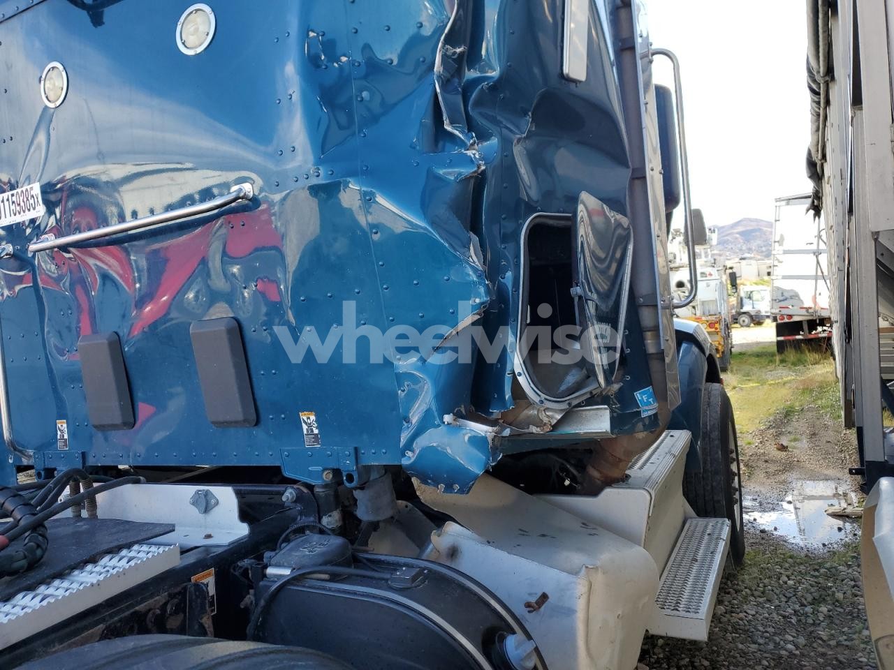 Photo 9 of 2019 PETERBILT 579 SEMI TRUCK N/A (VIN 1XPBPP9X6KD627826)