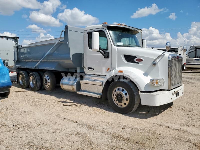 Photo 8 of 2018 PETERBILT TRACTOR 567 N/A (VIN 1XPCDP9X9JD490814)