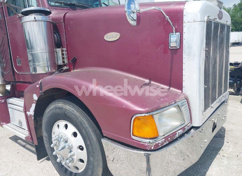 Photo 11 of 1995 Peterbilt 377 N/A (VIN 1XPCDR9X8SN364970)